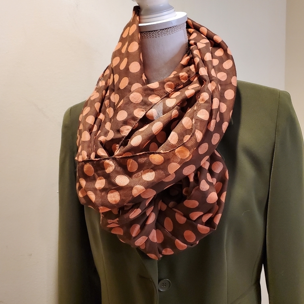 Polka dot Infinity Lightweight Brown Neck scar